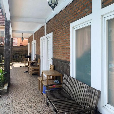 Urbanview Hotel Villa Q Gisting Bandjarnegeri المظهر الخارجي الصورة