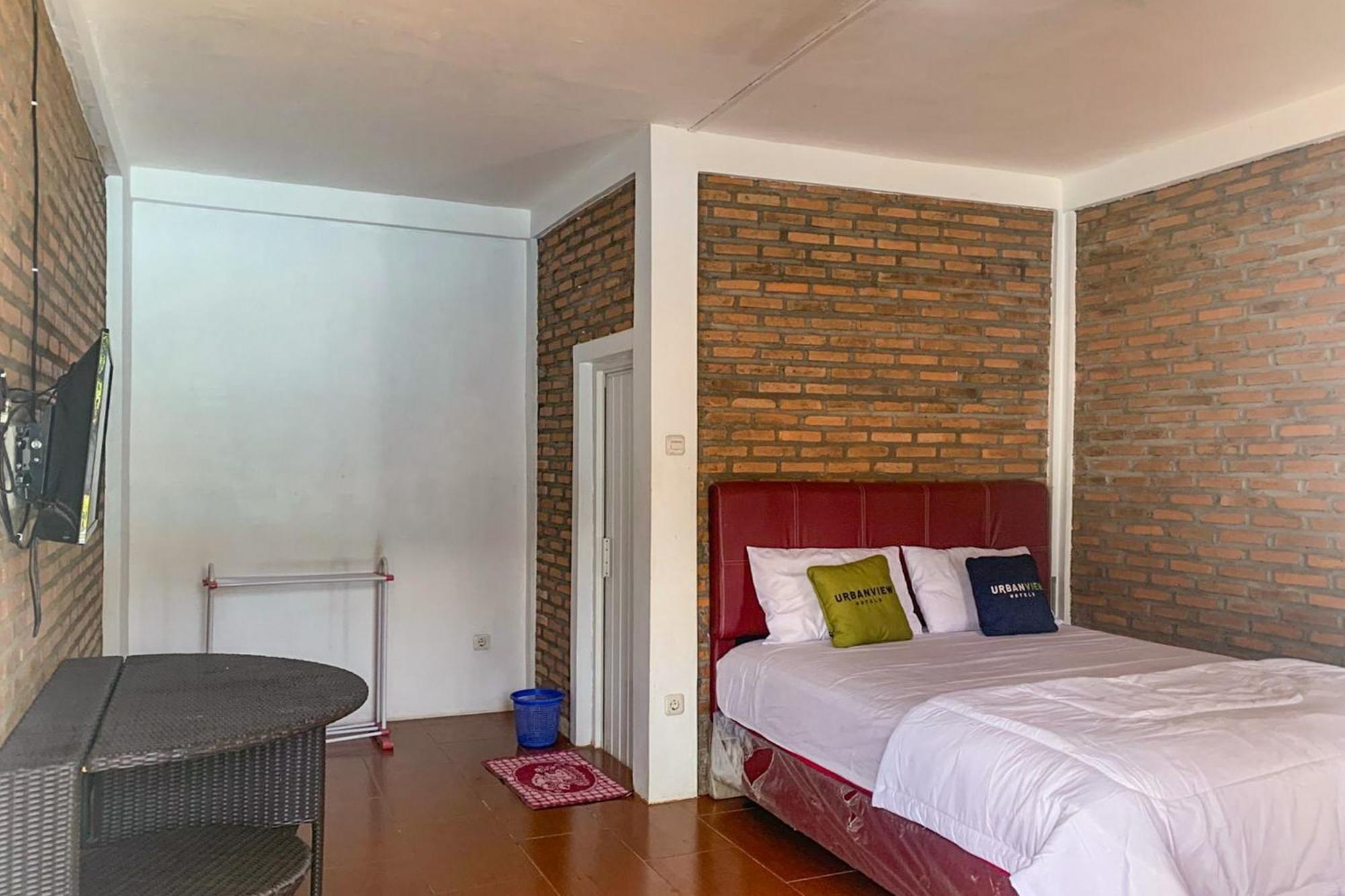 Urbanview Hotel Villa Q Gisting Bandjarnegeri المظهر الخارجي الصورة