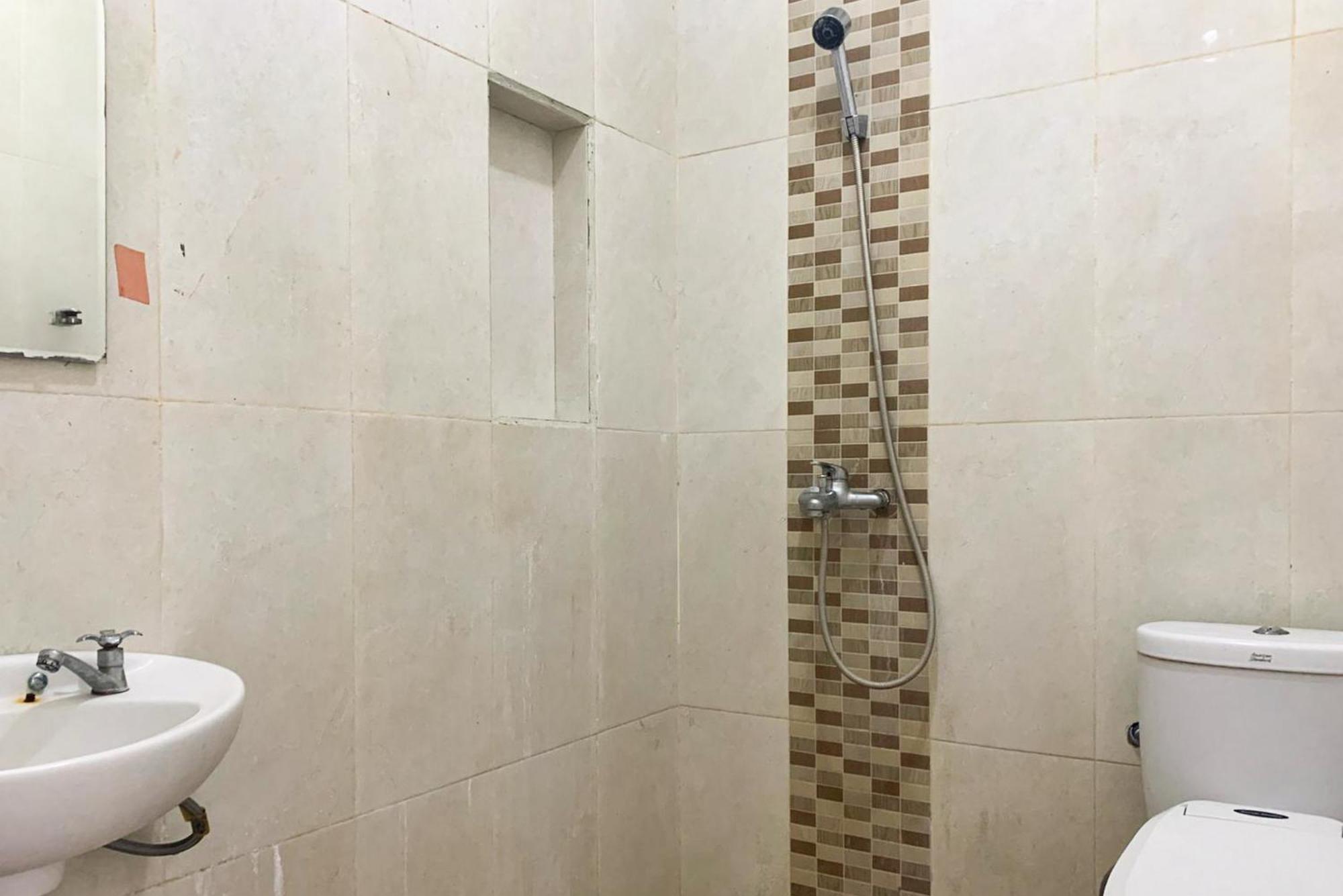 Urbanview Hotel Villa Q Gisting Bandjarnegeri المظهر الخارجي الصورة