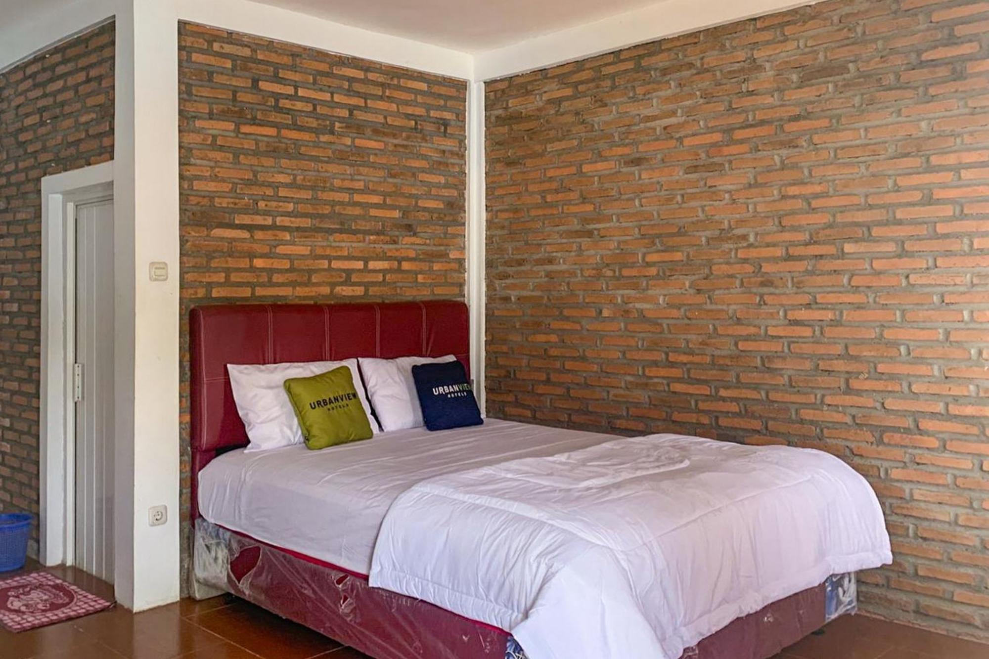 Urbanview Hotel Villa Q Gisting Bandjarnegeri المظهر الخارجي الصورة
